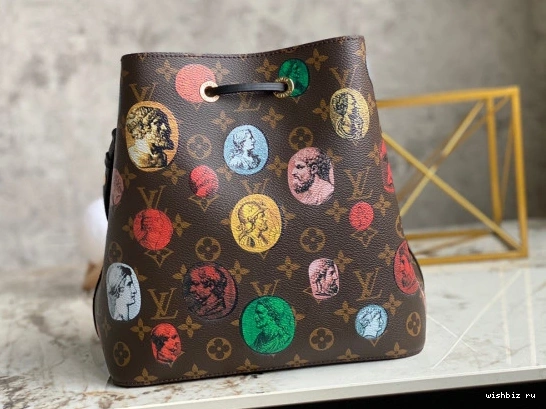 WIS NÉONOÉ LOUIS VUITTON 1127